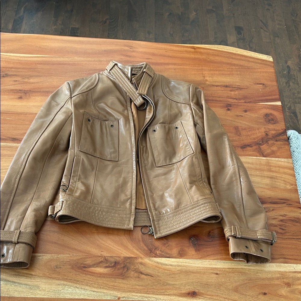 Cuero Camel leather moto zip up jacket in women’s small